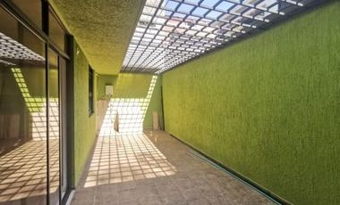 SE VENDE CASA DE DOS PISOS EN LA URBANIZACIÓN PRIMAVERA DE BUGANVILES, ORIENTE DE NEIVA