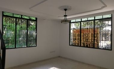 SE VENDE CASA DE DOS PISOS EN LA URBANIZACIÓN PRIMAVERA DE BUGANVILES, ORIENTE DE NEIVA