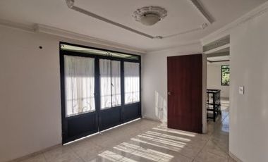 SE VENDE CASA DE DOS PISOS EN LA URBANIZACIÓN PRIMAVERA DE BUGANVILES, ORIENTE DE NEIVA