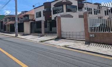 CASA DE VENTA SECTOR HUACHI CHICO
