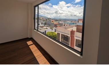CASA EN CONJUNTO HUACHI CHICO AMBATO
