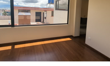 CASA EN CONJUNTO HUACHI CHICO AMBATO