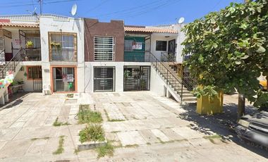 Sk16- Casa En Remate Bancario En C. Cto Playa De Oro, Los Tamarindos, Puerto Vallarta, Jalisco - Oportunidad De Inversion