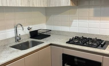 alquilo San Isidro departamento amoblado 1 dormitoiro con balcon y cochera