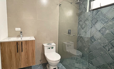VENTA AMPLIA CASA UBICADA EN PIRINCAY – VÍA PAUTE
