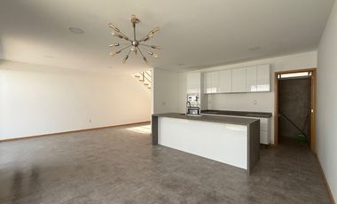 CASA EN VENTA EN LA CARCAÑA MOMOXPAN ATRAS DE CENTRO COMERCIAL LA EXPLANADA