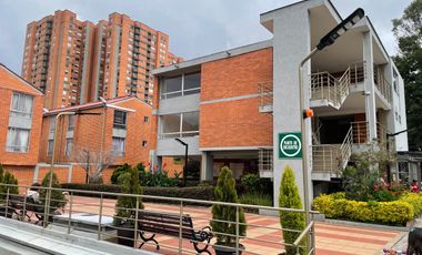 SE VENDE CASA EN PORTAL DE LA AUTOPISTA