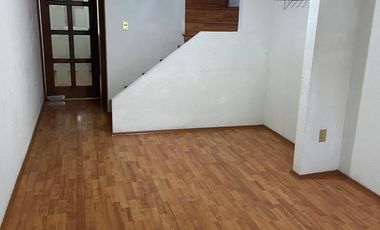 CASA EN RENTA LOS HEROES I