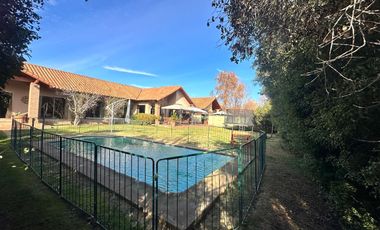 Se vende hermosa casa en El Polo, Machali