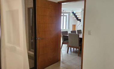 VENTA CASA CON DOBLE ALTURA EN LA SALA , SOTANO MAS 3 REC MAS ESTUDIO Y SALA DE TV