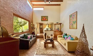 SANTA MARÍA - VENDE | ARRIENDA CASA 5D 5B PISCINA - COND. LOS ACACIOS