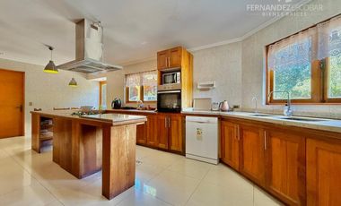 SANTA MARÍA - VENDE | ARRIENDA CASA 5D 5B PISCINA - COND. LOS ACACIOS