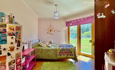 SANTA MARÍA - VENDE | ARRIENDA CASA 5D 5B PISCINA - COND. LOS ACACIOS