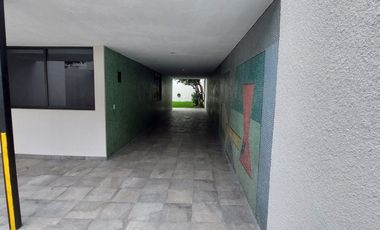 MAGNÍFICA CASA EN LINDAVISTA 4 recámaras y 2 estudios, 5 CAJONES ESTACIONAMIENTO,JARDÍN CUTO. SERVICIO