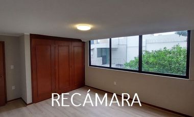 MAGNÍFICA CASA EN LINDAVISTA 4 recámaras y 2 estudios, 5 CAJONES ESTACIONAMIENTO,JARDÍN CUTO. SERVICIO