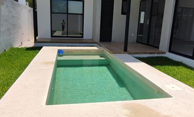 Renta Residencia🏠en Privada Soluna, al norte de Mérida, Yucatán, 3 Recámaras🛏️, piscina, etc.