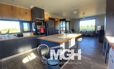 Arriendo casa semi amoblada con gastos incluidos, en Club de Campo Residencial