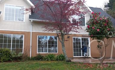 Amplia casa en Condominio Alto del Cruces , Valdivia