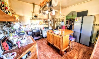 Parcela Con Casa Sólida Y Cabañas Con Airbnb Funcionando!