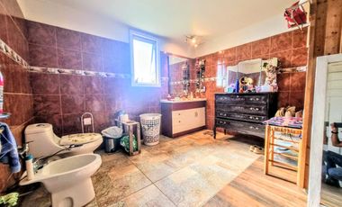 Parcela Con Casa Sólida Y Cabañas Con Airbnb Funcionando!