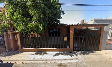 Venta de casa en  Isla Sicilia , Jardines del Lago, 21330 Mexicali, B.C.