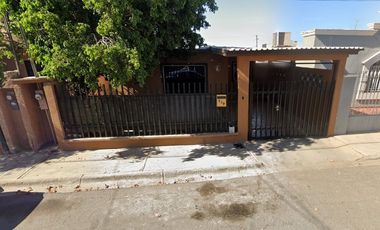 Venta de casa en  Isla Sicilia , Jardines del Lago, 21330 Mexicali, B.C.