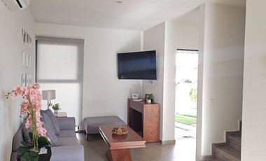 HERMOZA CASA EN RENTA RESIDENCIAL PORTON DEL CIELO