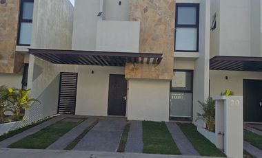 HERMOZA CASA EN RENTA RESIDENCIAL PORTON DEL CIELO