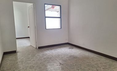 SE RENTA. RENTO CASA ESPACIOSA EN LAURELESS