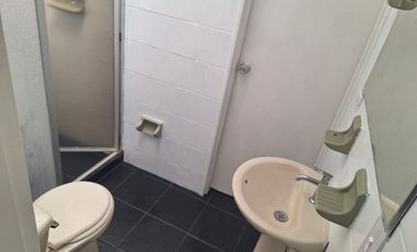 SE RENTA. RENTO CASA ESPACIOSA EN LAURELESS
