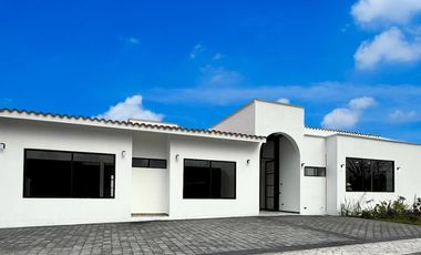 HERMOSA VILLA EN VENTA