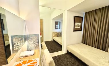 Good deal! Interior Decorated 2 Bedroom unit with 2 parking slot in Avida Towers 1 Alabang Muntinlupa