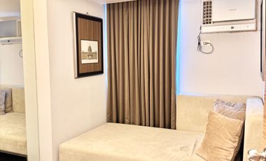 Good deal! Interior Decorated 2 Bedroom unit with 2 parking slot in Avida Towers 1 Alabang Muntinlupa