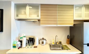 Good deal! Interior Decorated 2 Bedroom unit with 2 parking slot in Avida Towers 1 Alabang Muntinlupa