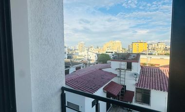 Suite de 46 m2 en Edificio Puerto Banús, cerca al mar.
