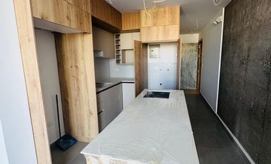 Suite de 46 m2 en Edificio Puerto Banús, cerca al mar.
