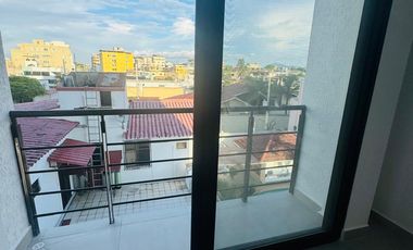 Suite de 46 m2 en Edificio Puerto Banús, cerca al mar.