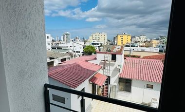 Suite de 46 m2 en Edificio Puerto Banús, cerca al mar.