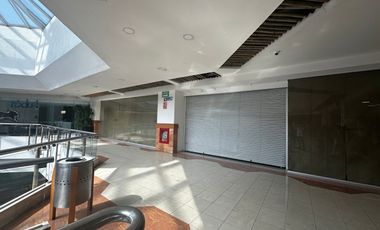 3 Locales Comerciales ubicados en Plaza Caracol, Puerto Vallarta, Jalisco.