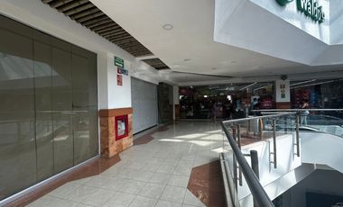 3 Locales Comerciales ubicados en Plaza Caracol, Puerto Vallarta, Jalisco.