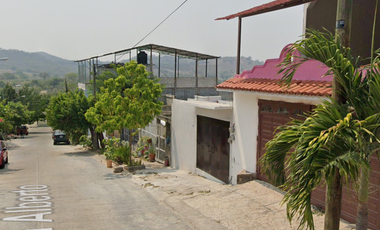 Sk17 Hermosa Casa En Venta, En Excelente Estado Ideal Para Iniciar Tu Patrimonio En La Mejor Zona De Santa Fe Chiapas, Pago Accesible En 2 Exhibicione
