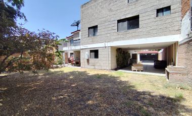 Casa en Renta en Querétaro, Tejeda Corregidora. 330 m2 construcción Ideal para Oficina a Puerta Cerrada.