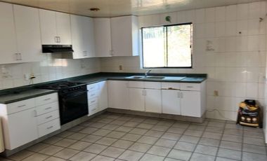 Casa en Renta en Querétaro, Tejeda Corregidora. 330 m2 construcción Ideal para Oficina a Puerta Cerrada.