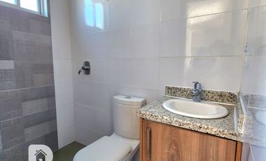 REMATO Casa 3 dormitorios 2 parqueaderos Cashapamba Valle de los Chillos OPORTUNIDAD