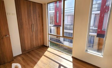 REMATO Casa 3 dormitorios 2 parqueaderos Cashapamba Valle de los Chillos OPORTUNIDAD