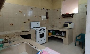 VENTA DE CASA EN PRIMER PISO  SECTOR CAMPO VALDEZ MEDELLÍN.
