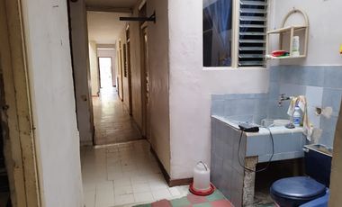 VENTA DE CASA EN PRIMER PISO  SECTOR CAMPO VALDEZ MEDELLÍN.
