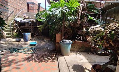 VENTA DE CASA EN PRIMER PISO  SECTOR CAMPO VALDEZ MEDELLÍN.