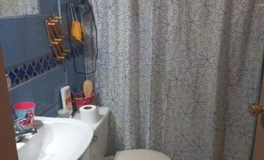 Vende Casa 3 dorm. Barrio Las Rosas
