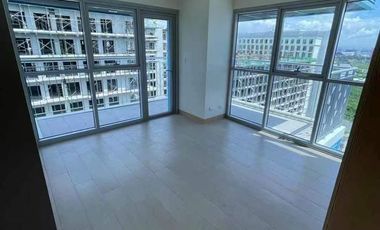Good Deal 2 Bedroom 2BR Unit for Sale in Bayshore 2 Paranaque City